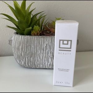 U Beauty - Resurfacing compound Skin Care Treatment